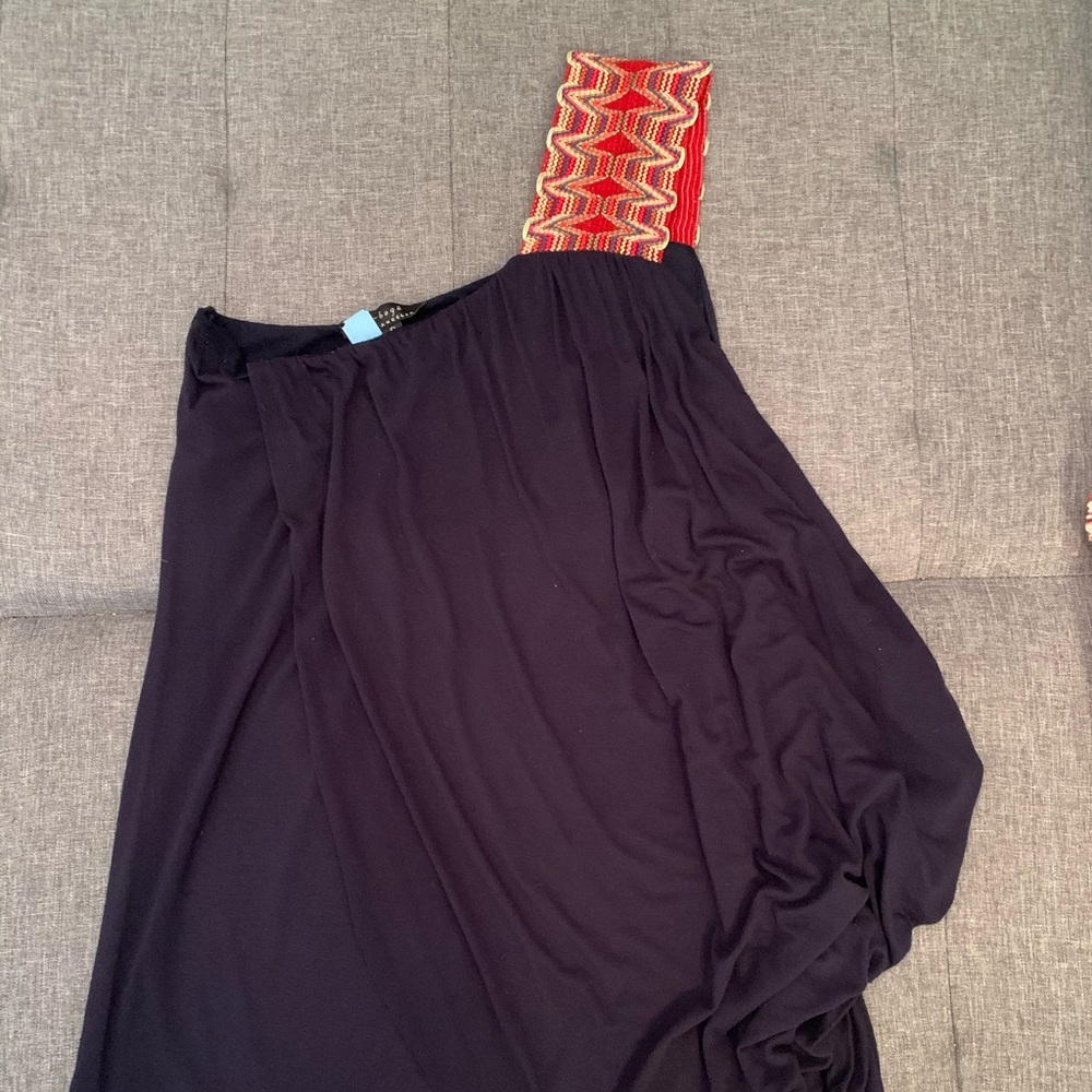 One shoulder tribal top